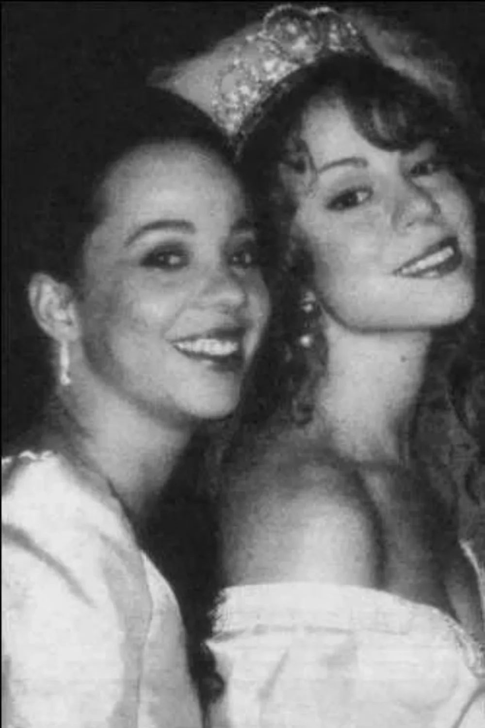 Mariah Carey and her sister Alison.