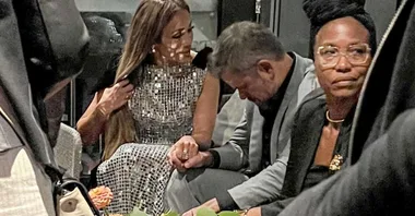 JLo and Matt Damon talk at the Unstoppable premiere