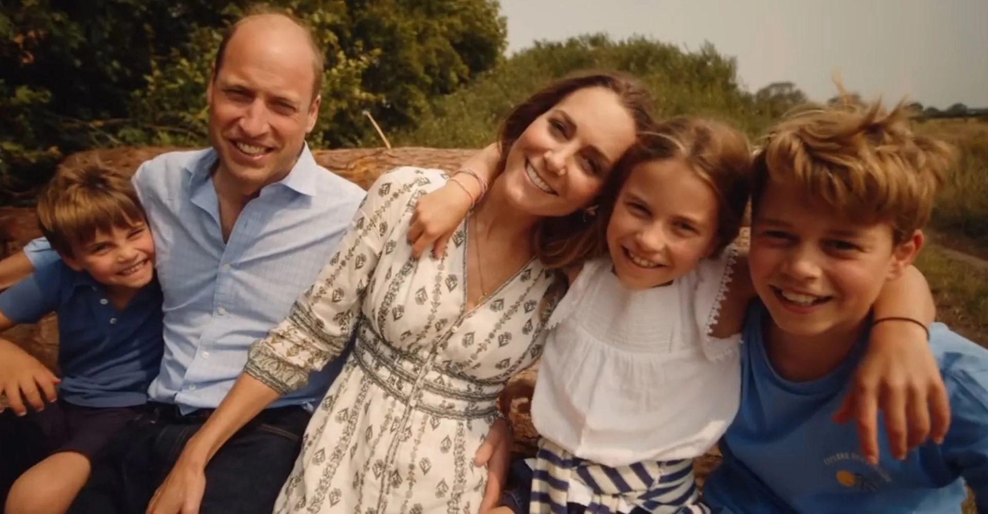 Kate Middleton poses with family on the beach as she announces she has completed chemo 