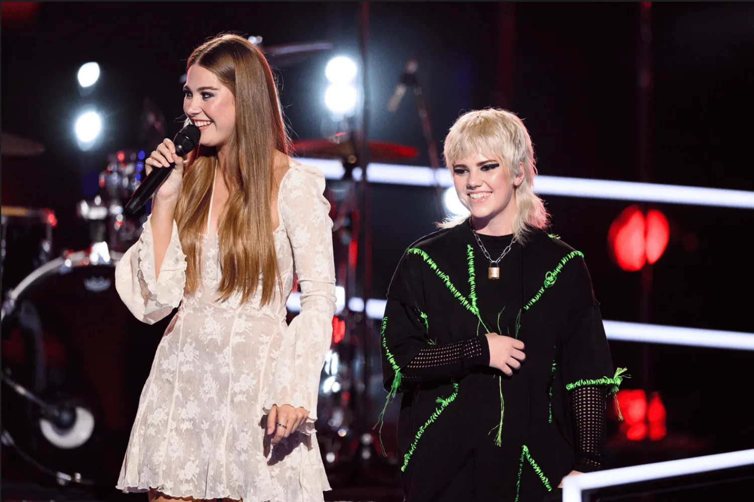 Jaedyn and Mol competing on The Voice Australia