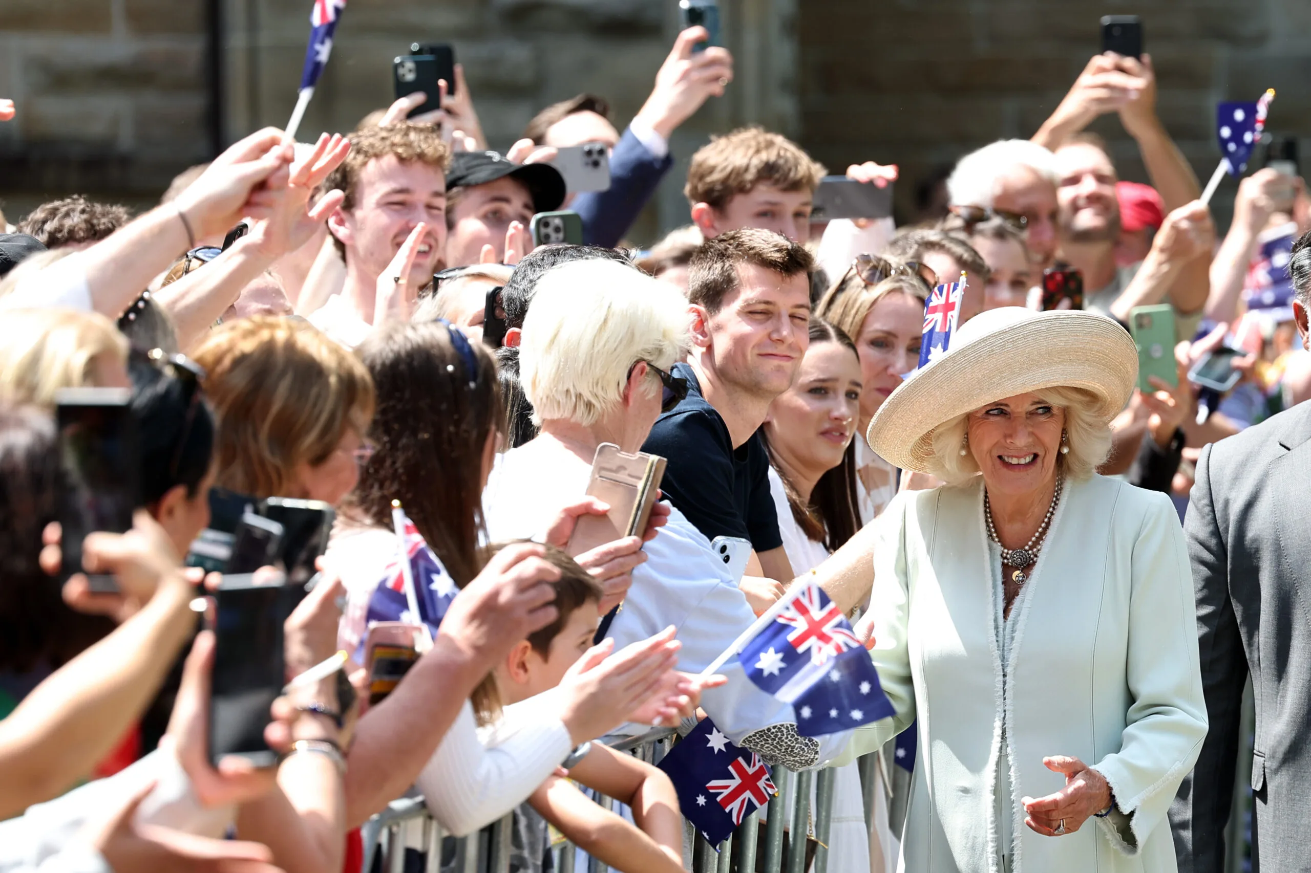 Camilla greeting crowds after Sydney church service 
