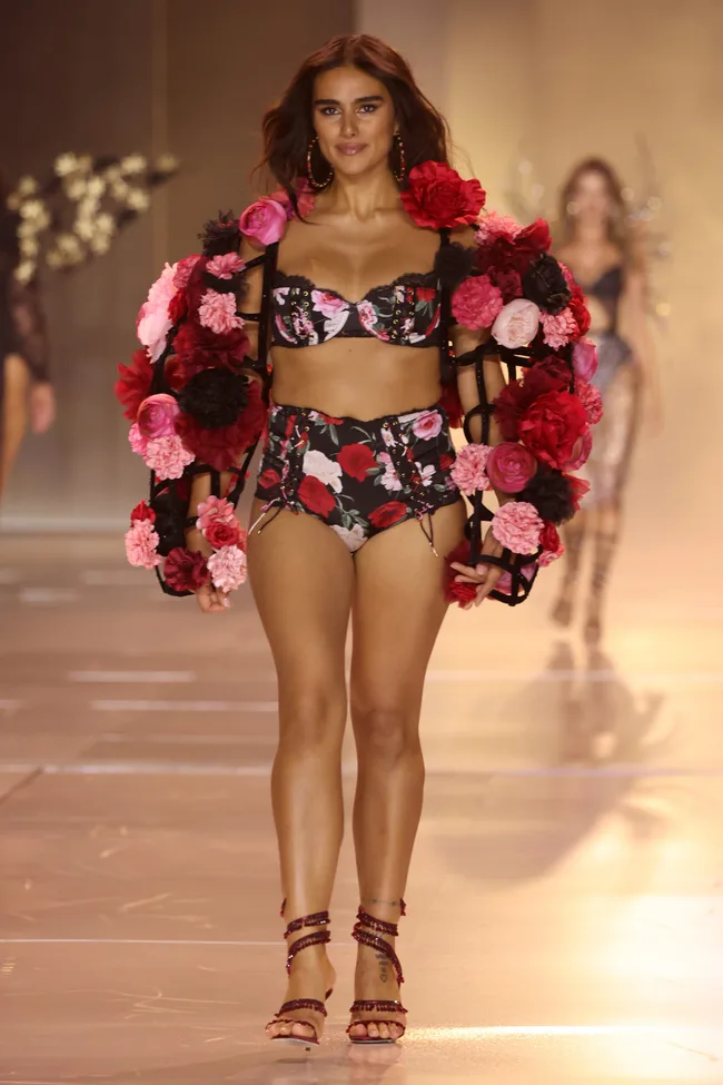NEW YORK, NEW YORK - OCTOBER 15: Jill Kortleve walks the runway for the Victoria's Secret Fashion Show 2024 on October 15, 2024 in New York City. (Photo by Kevin Mazur/Getty Images for Victoria's Secret)