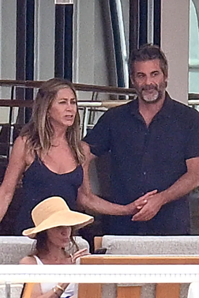 jennifer aniston and jim curtis