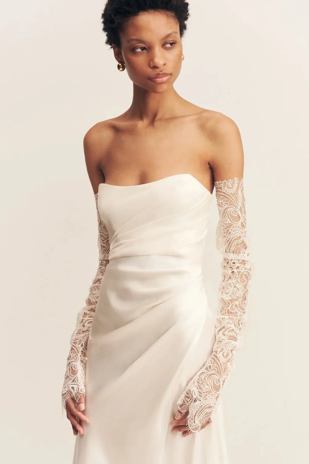 Shona Joy Lace bridal gloves