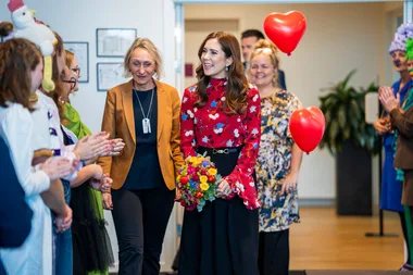 Queen Mary visits Denmark's hospital clowns