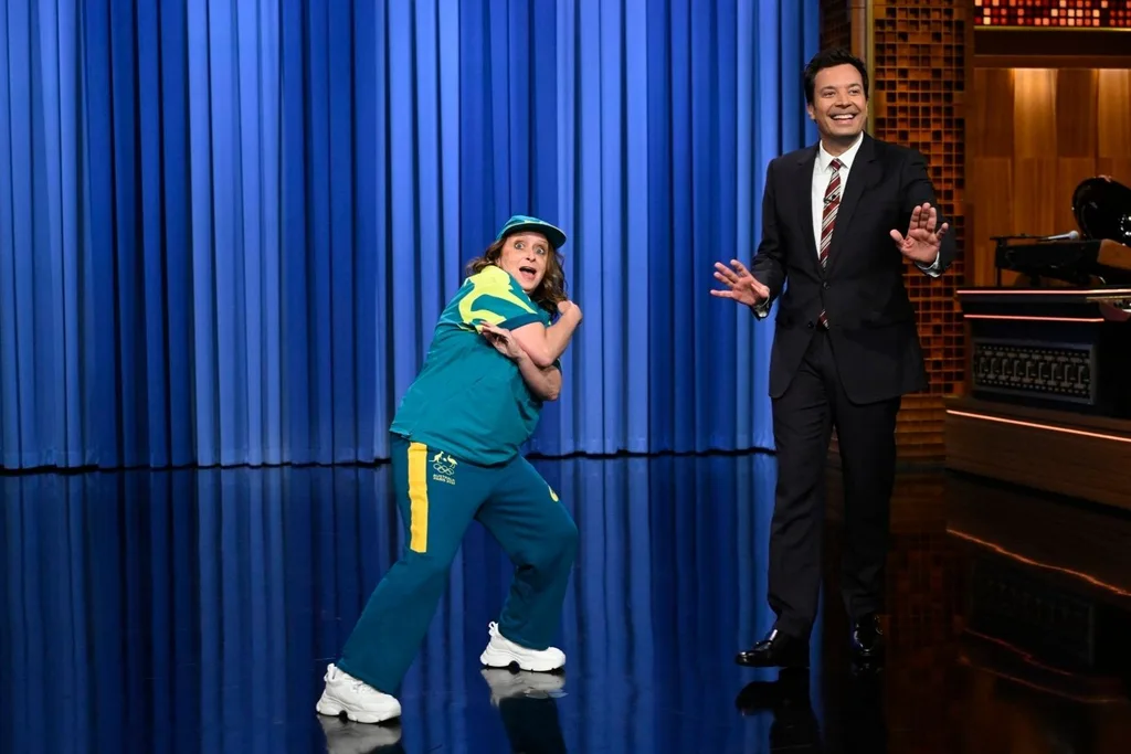 Rachel Dratch as Raygun on SNL