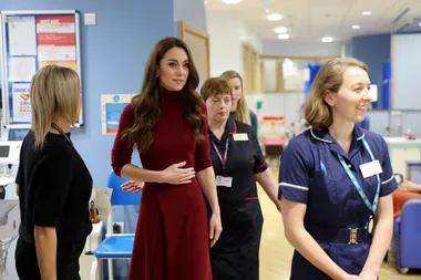 Kate Middleton returns to the hospital where she was treated for cancer