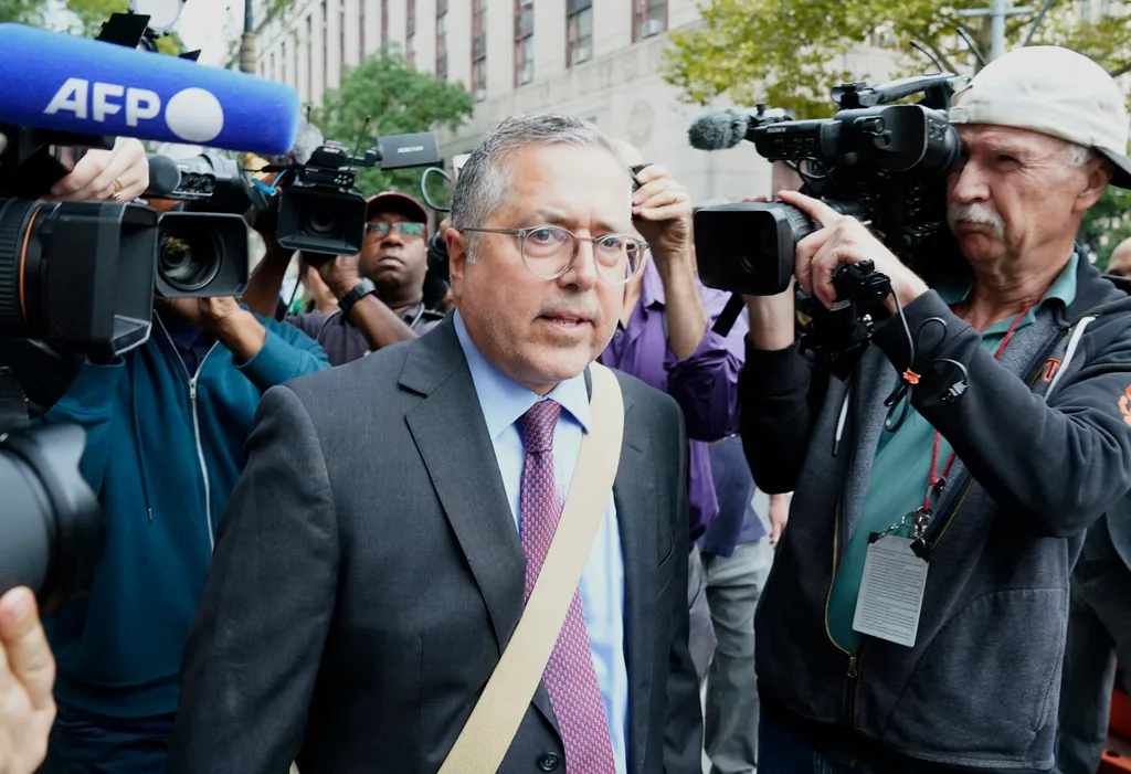 p diddy trial - Marc Agnifilo, lawyer for rapper and music producer Sean "Diddy" Combs, arrives at federal court for his client's arraignment on September 17, 2024, in New York.