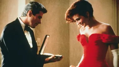 Pretty Woman giving gift