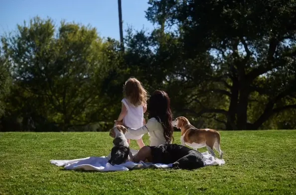 Meghan Markle, daughter Lili and Guy 