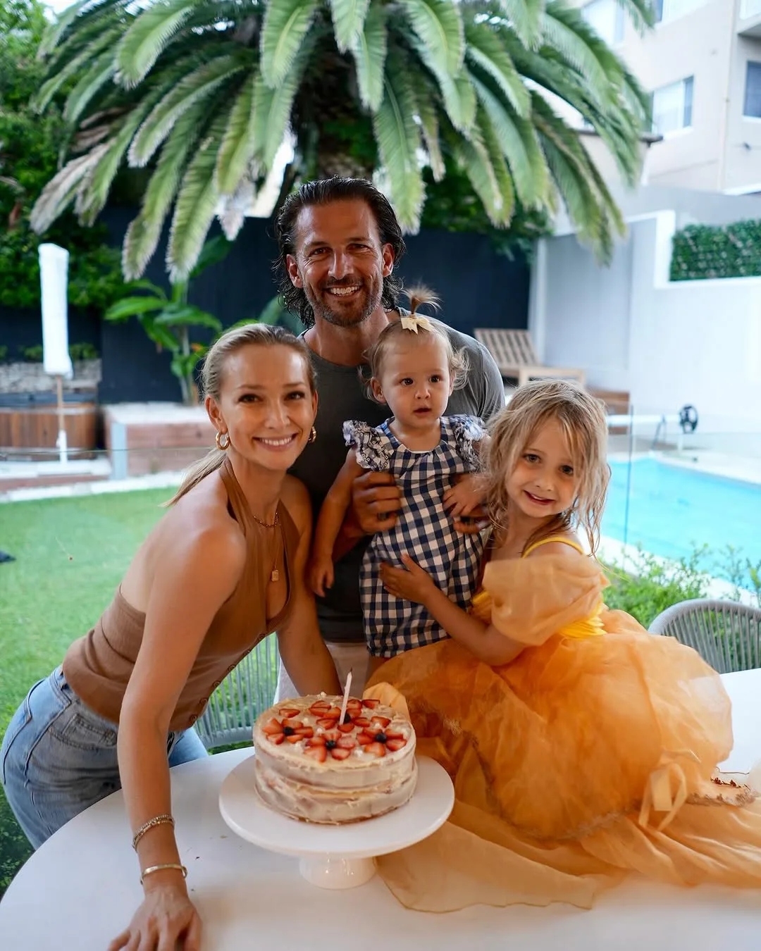 Anna and Tim with daughters