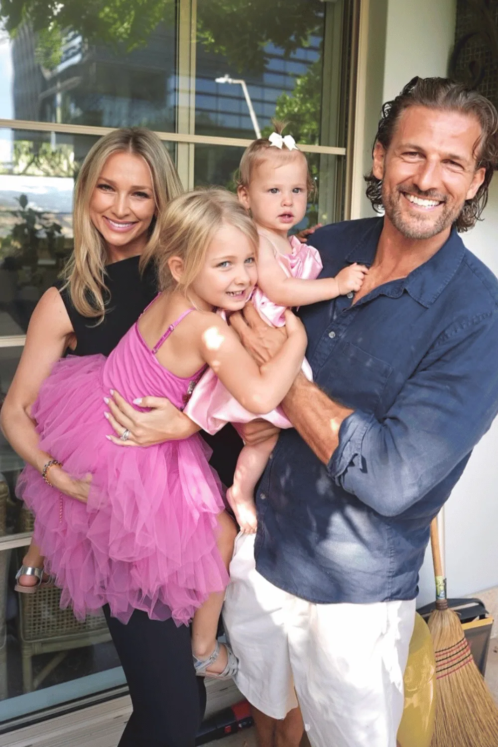 Tim and Anna Robards with their two daughters. 