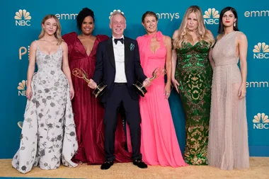 LOS ANGELES, CA - SEPTEMBER 12: 74th ANNUAL PRIMETIME EMMY AWARDS -- Pictured: (l-r) Sydney Sweeney, Natasha Rothwell, Mike White, Connie Britton, Jennifer Coolidge and Alexandra Daddario, winners of Outstanding Limited or Anthology Series for “The White Lotus”, pose in the press room during the 74th Annual Primetime Emmy Awards held at the Microsoft Theater on September 12, 2022. -- (Photo by Evans Vestal Ward/NBC via Getty Images)