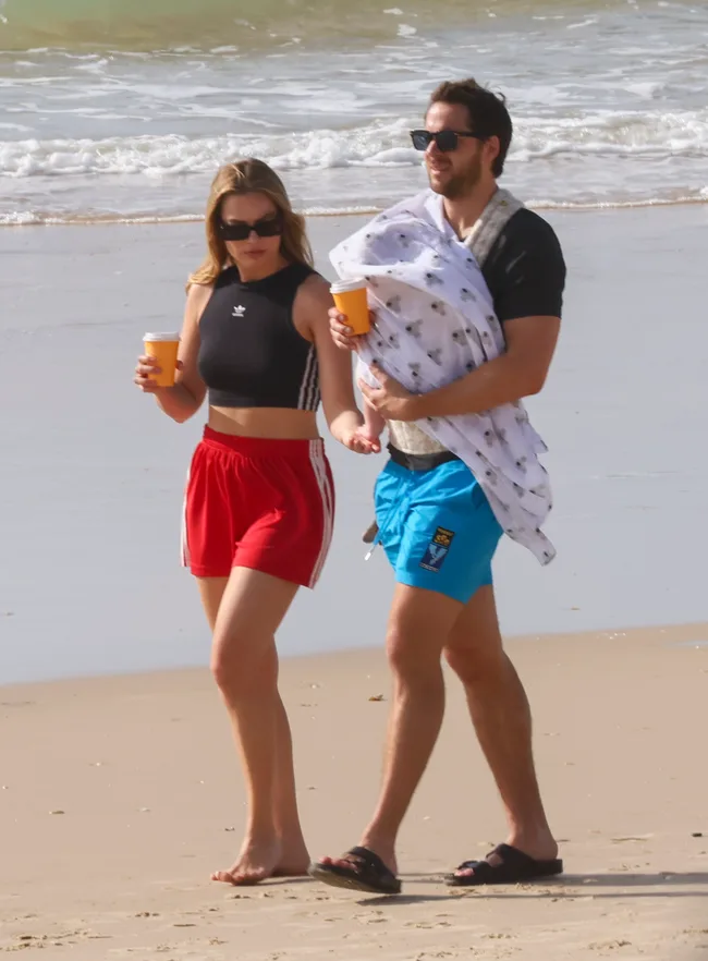 Margo Robby Instagram Margot Robbie husband: Meet Tom Ackerley