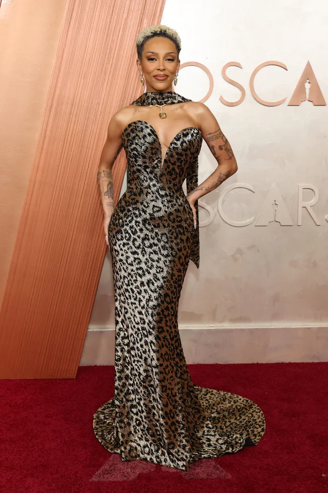 HOLLYWOOD, CALIFORNIA - MARCH 02: Doja Cat attends the 97th Annual Oscars at Dolby Theatre on March 02, 2025 in Hollywood, California.