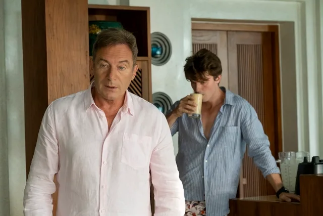 Jason Isaacs in The White Lotus