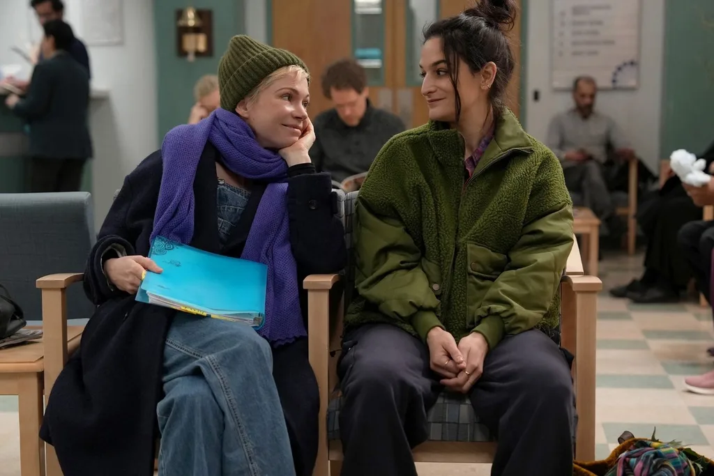 Michelle Williams and Jenny Slate in Dying for Sex