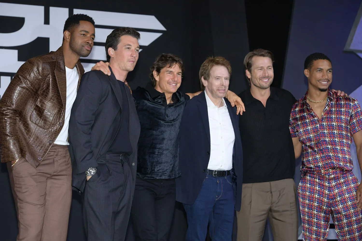 Jay Ellis, Miles Teller, Tom Cruise, Jerry Bruckheimer, Glen Powell, Greg Tarzan Davis during a press conference of the movie 'Top Gun: Maverick'
