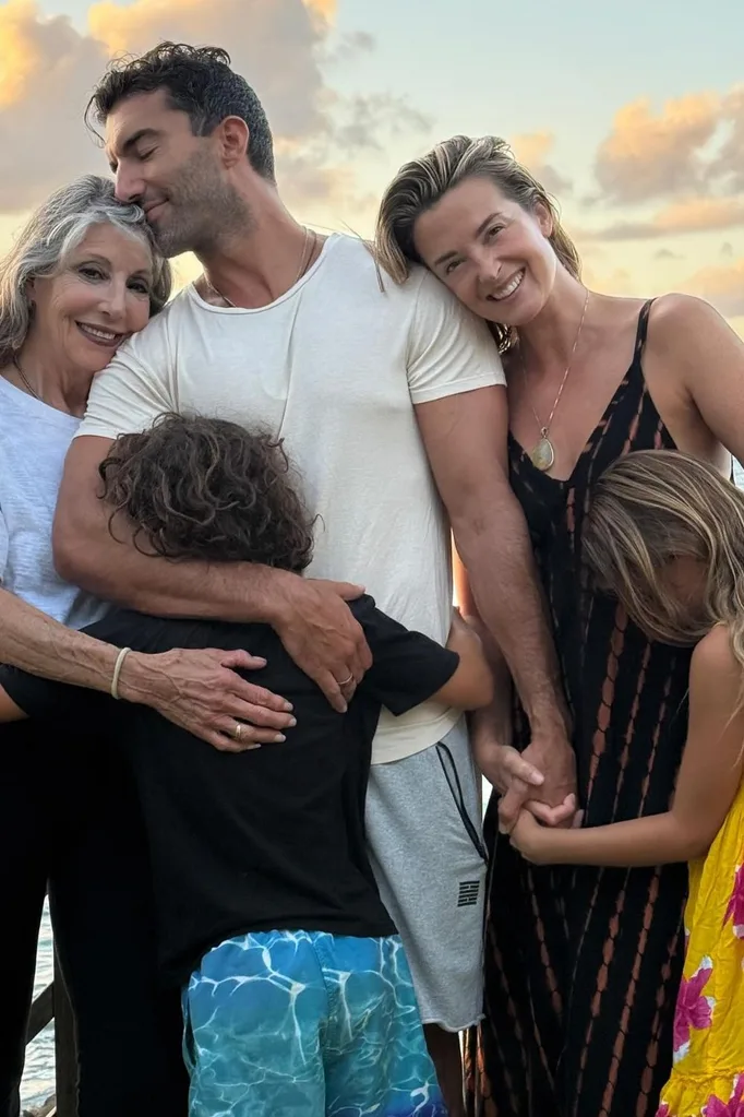 Justin Baldoni with his family