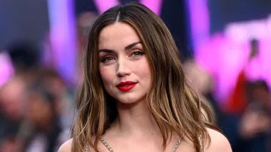 Ana De Armas posing for photo.