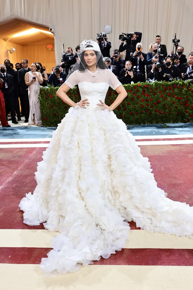 NEW YORK, NEW YORK - MAY 02: Kylie Jenner attends The 2022 Met Gala Celebrating "In America: An Anthology of Fashion" at The Metropolitan Museum of Art on May 02, 2022 in New York City. (Photo by Jamie McCarthy/Getty Images)