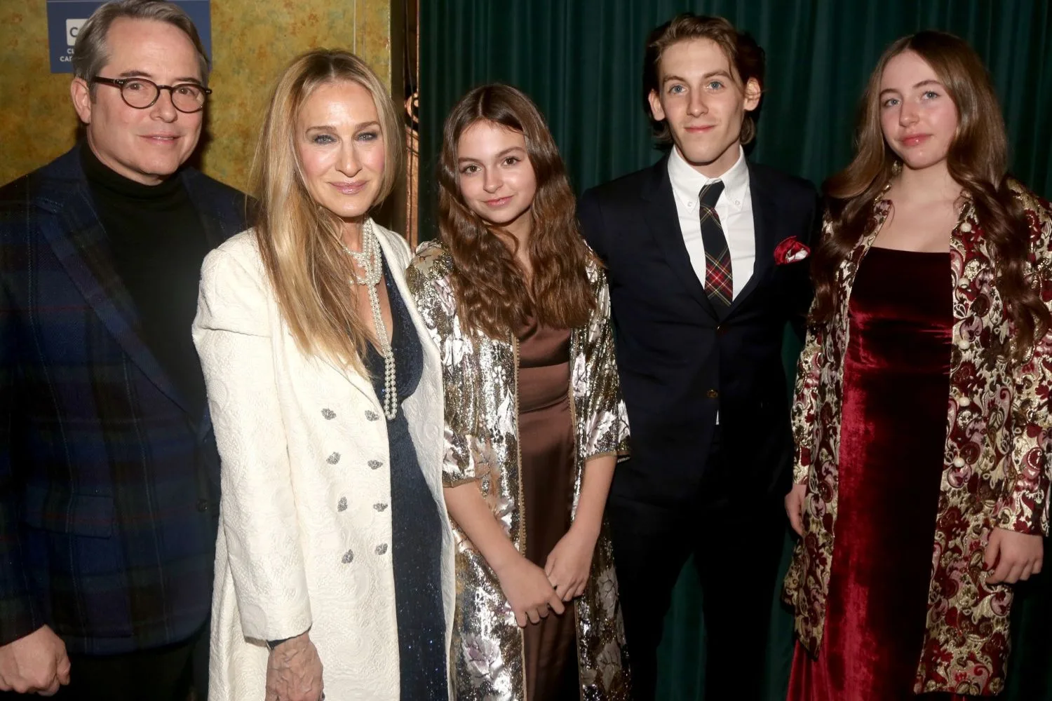 Sarah Jessica Parker with Matthew Broderick and their kids