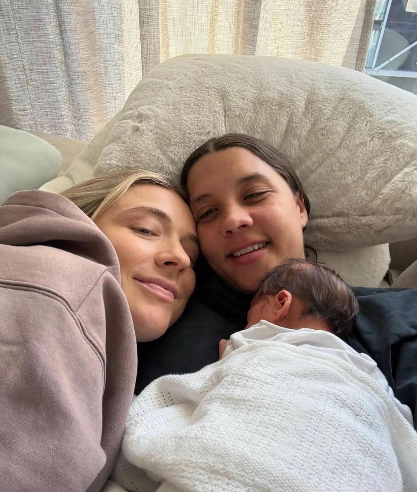 Sam Kerr Kristie Mewis baby