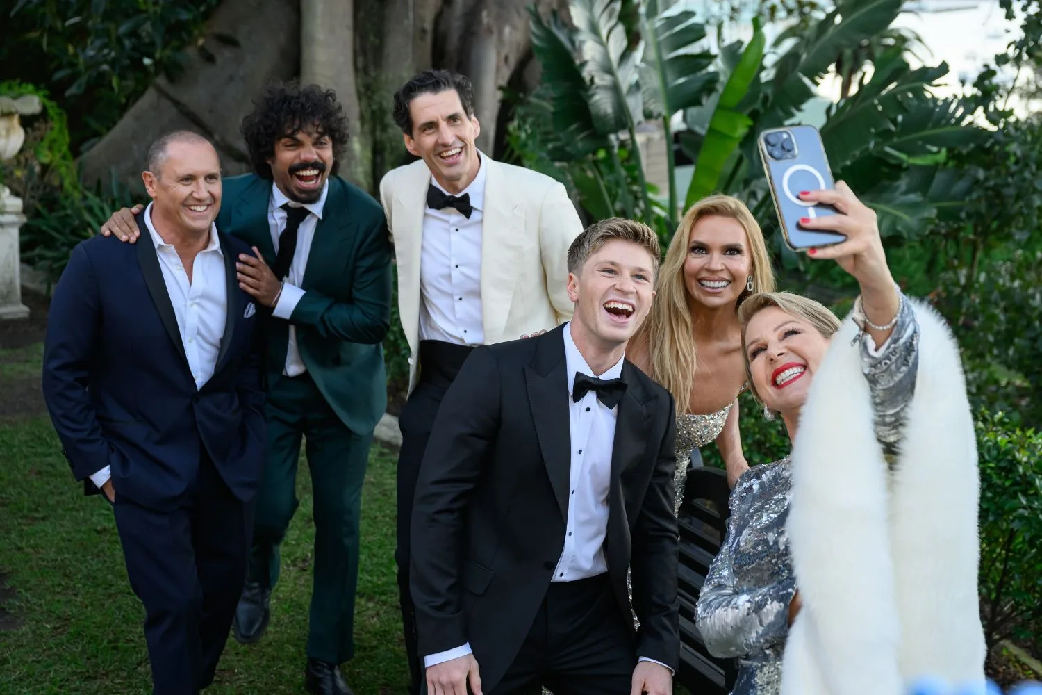  Larry Emdur, Tony Armstrong, Andy Lee, Robert Irwin, Sonia Kruger and Julia Morris attend the TV WEEK 