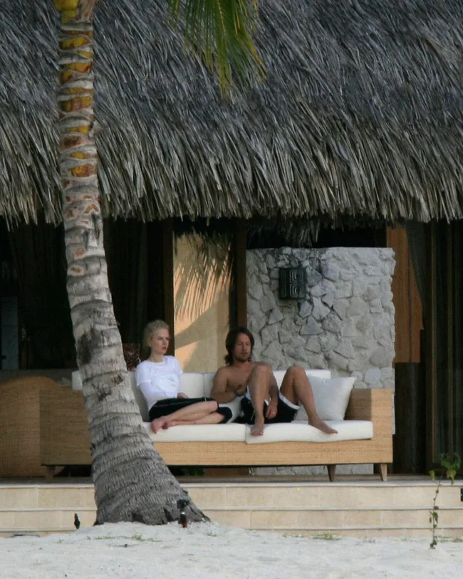 nicole kidman and keith urban on their honeymoon