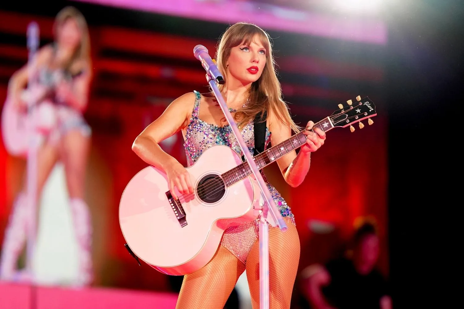 Taylor Swift performing on stage