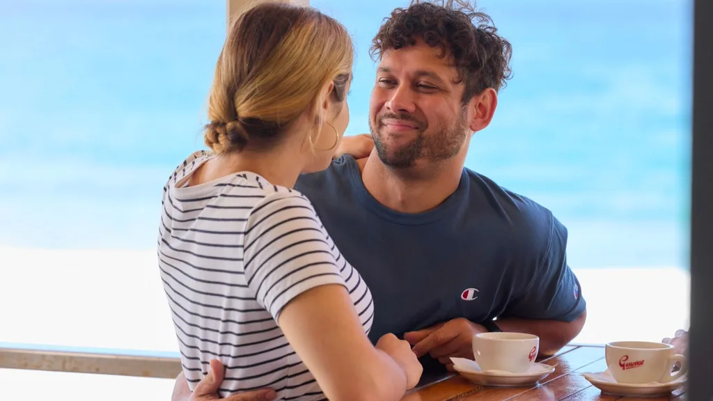 kyle shilling and hailey pinto on home and away