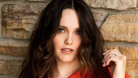 rebecca breeds photoshoot