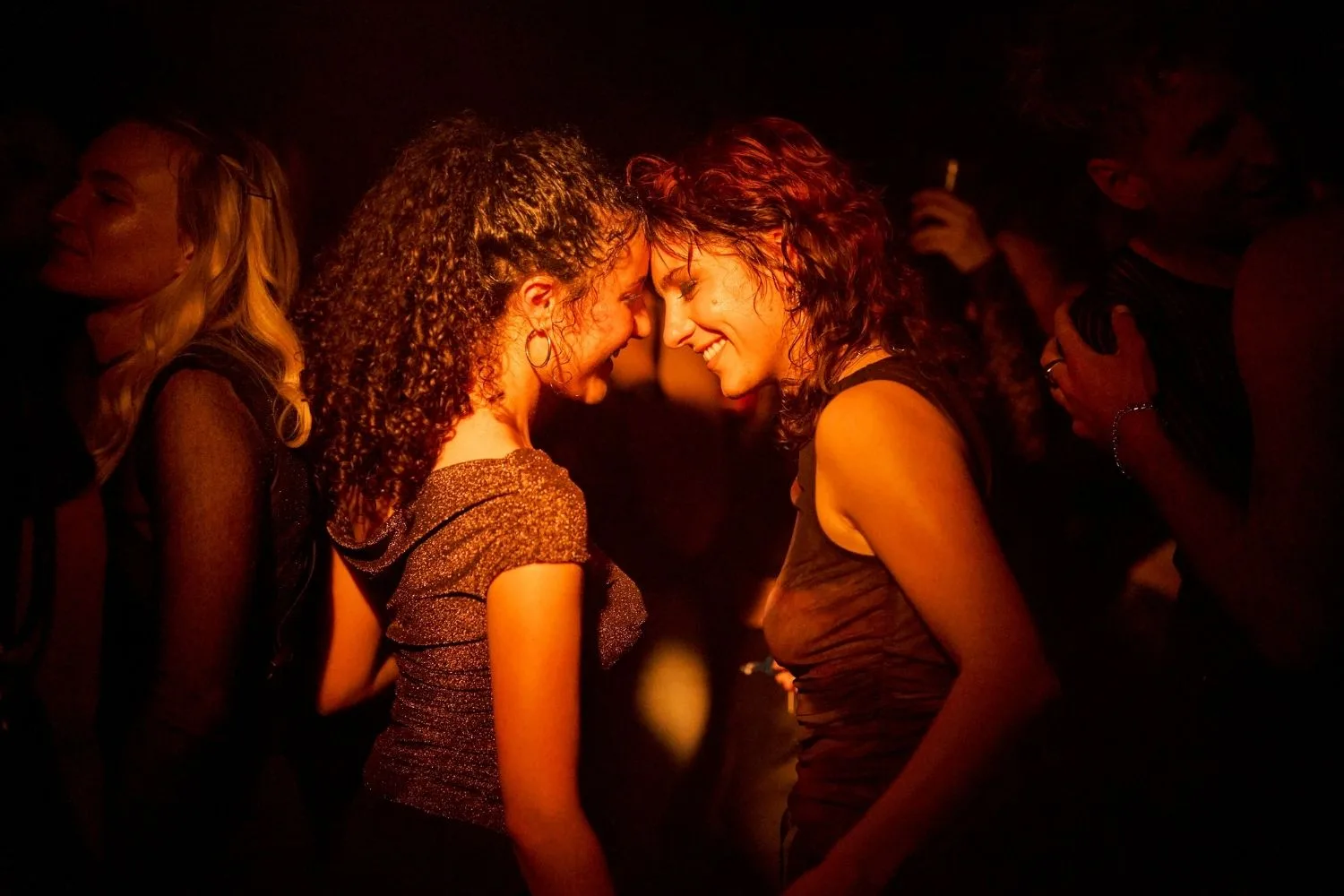 Nathalie and Hanah in The Twelve