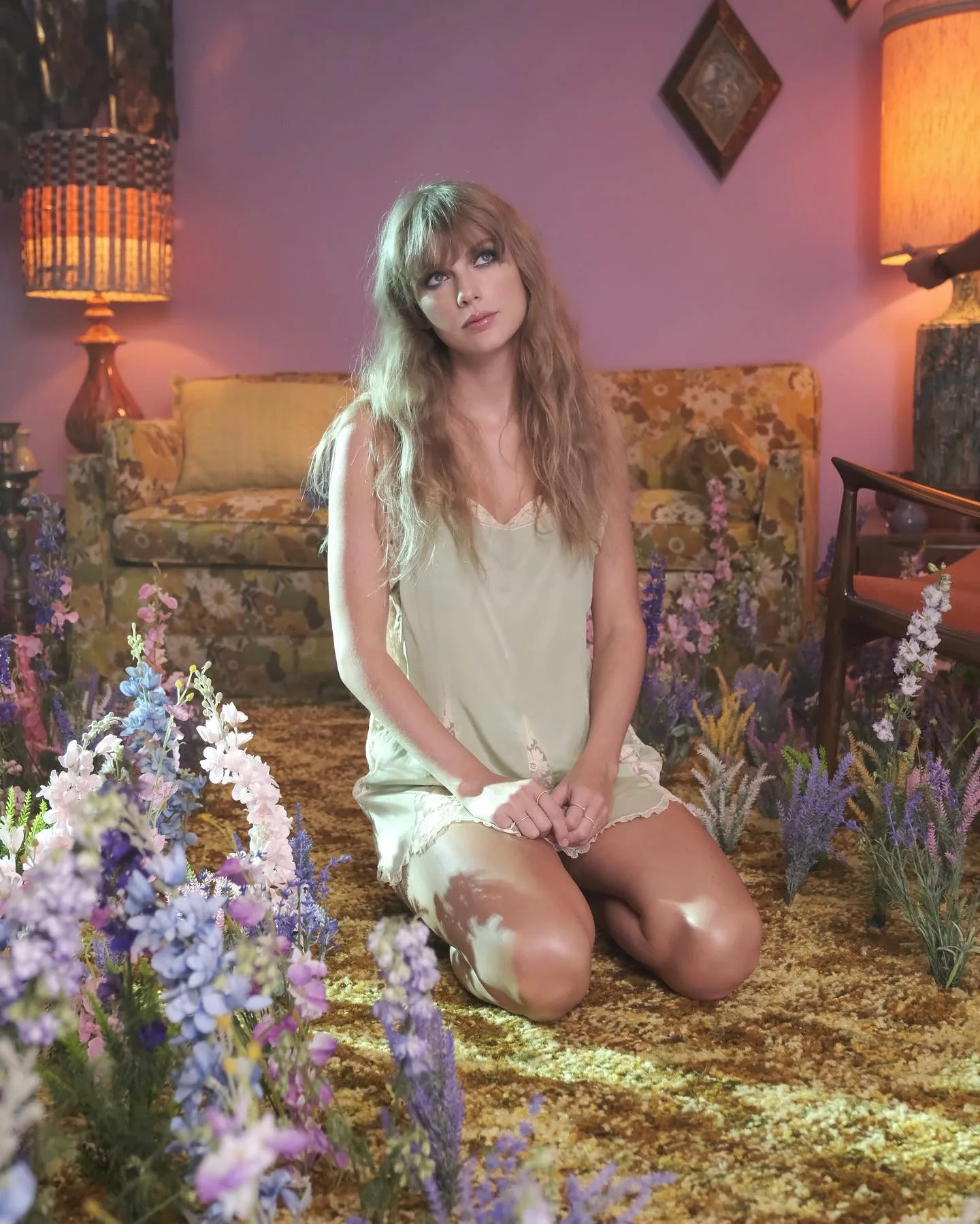 taylor swift in spring makeup