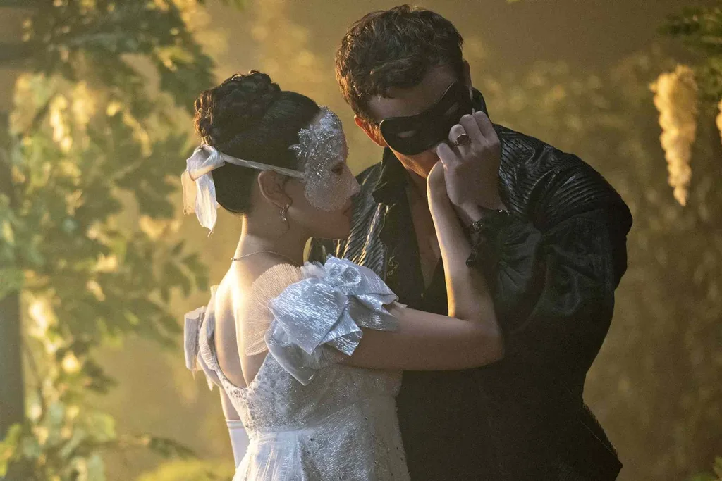 Yerin Ha and Luke Thompson plays Sophie and Benedict in Bridgerton Season 4. Pic: Netflix