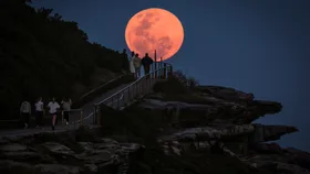 Mark your calendars: The Harvest Supermoon is coming