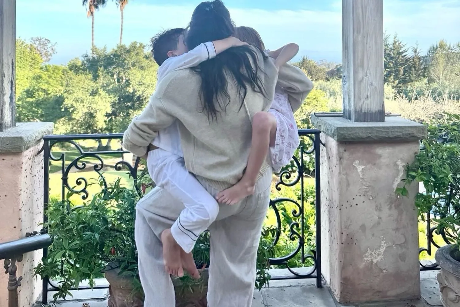 Meghan Markle with her kids