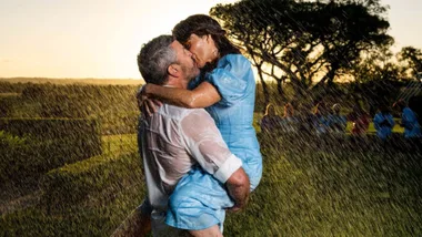 Pip and Bear The Golden Bachelor The Notebook photoshoot kiss