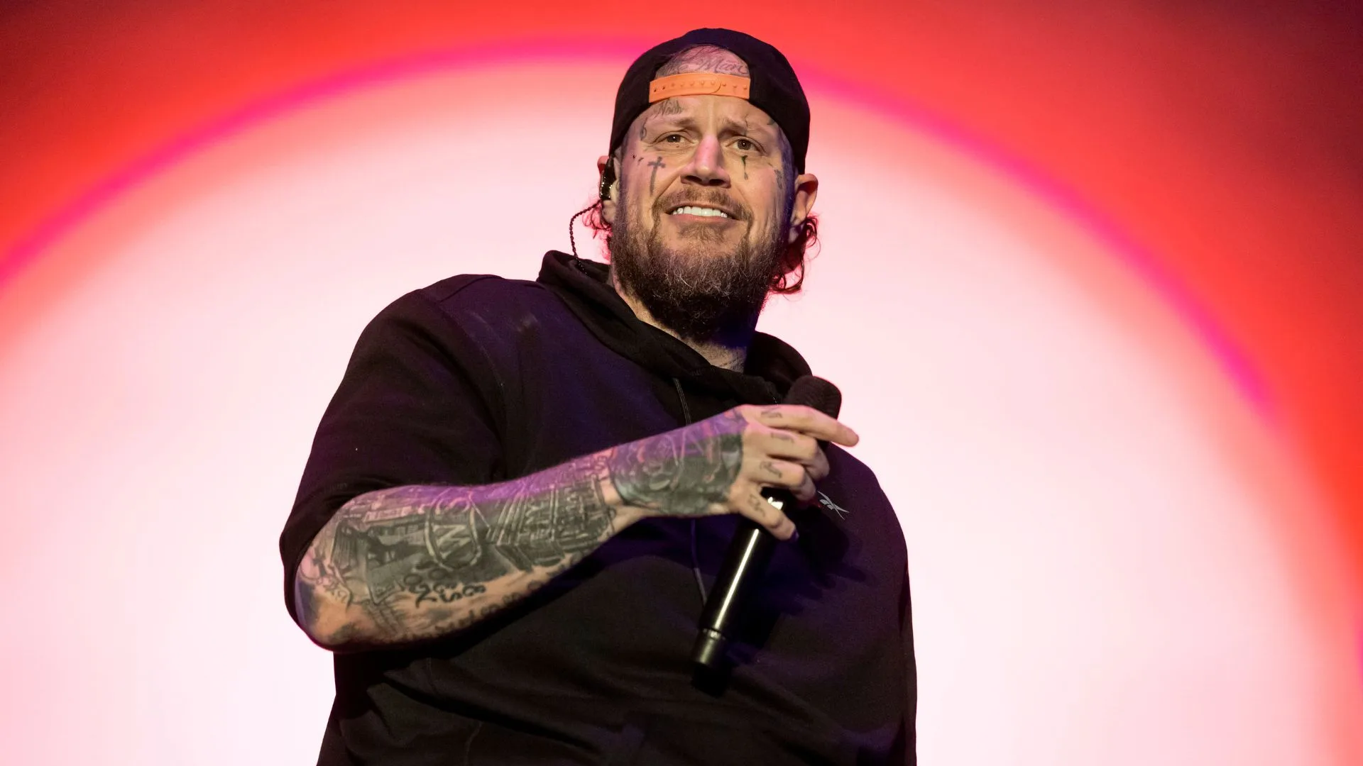 US singer Jelly Roll slams Sydney Louis Vuitton after in-store experience