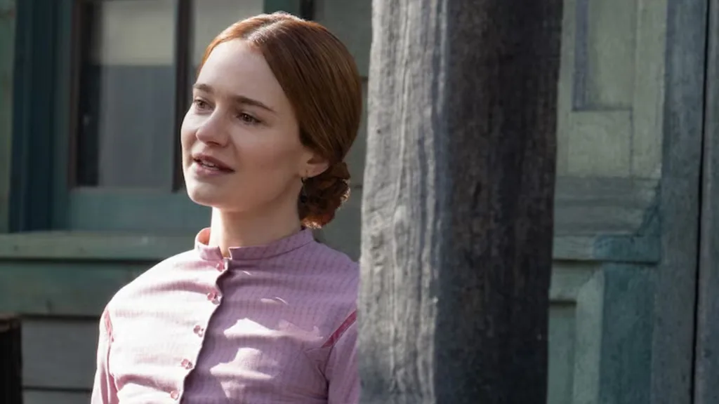 Aisling Franciosi as Trisha Van Ness in The Abandons./Pic: Netflix