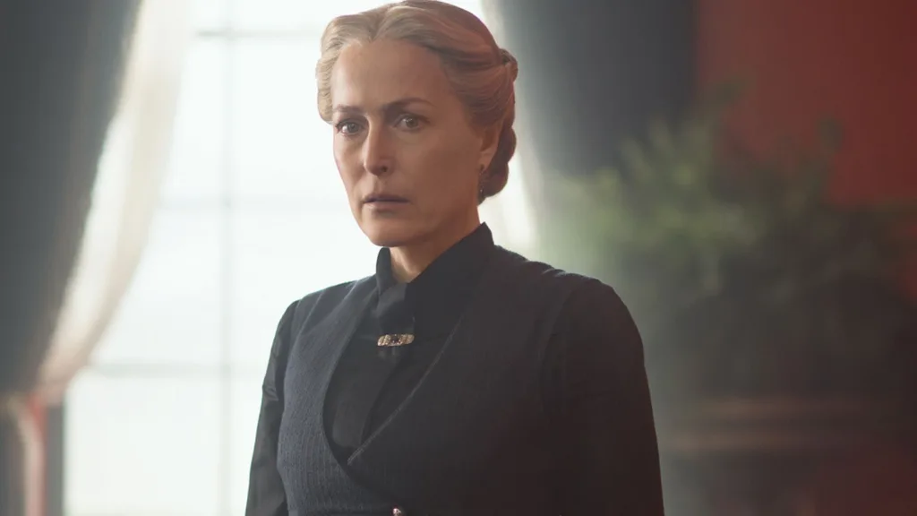 Gillian Anderson as Constance Van Ness in The Abandons./Pic: Netflix