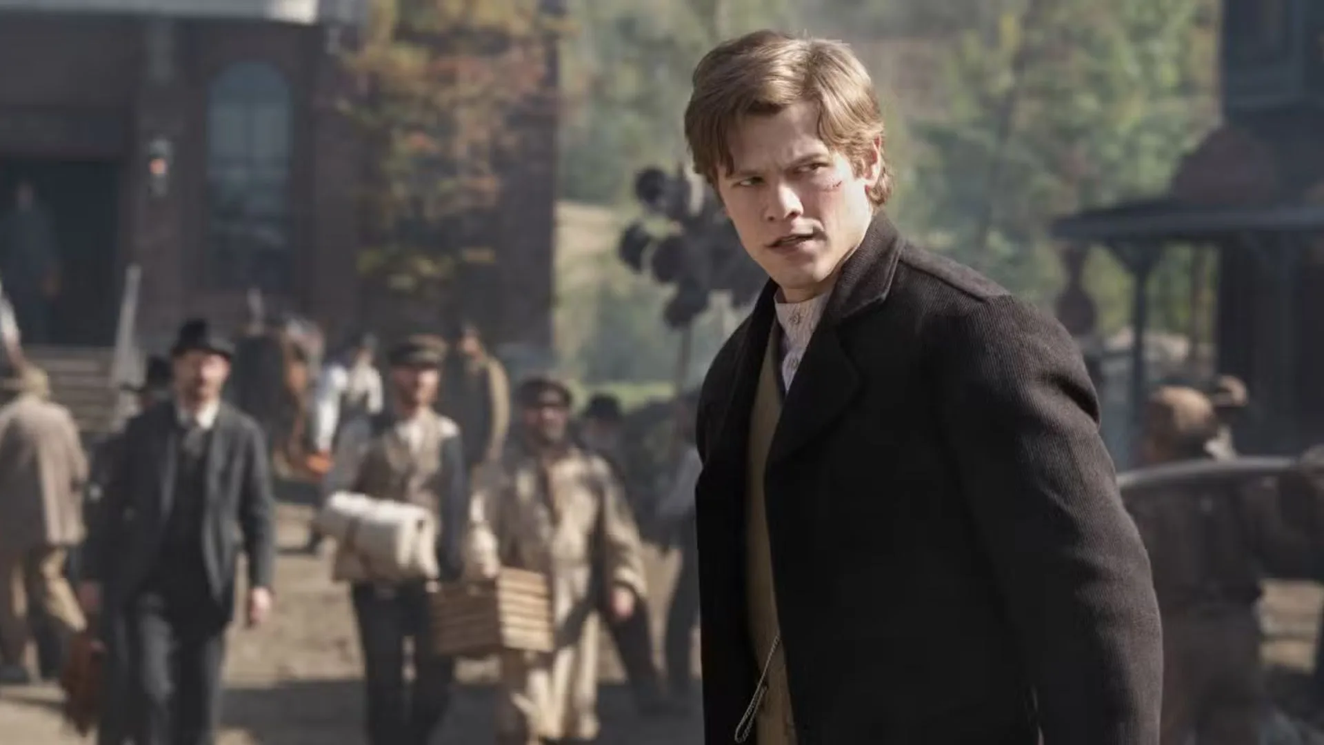 Lucas Till as Garret Van Ness in The Abanons./Pic: Netflix