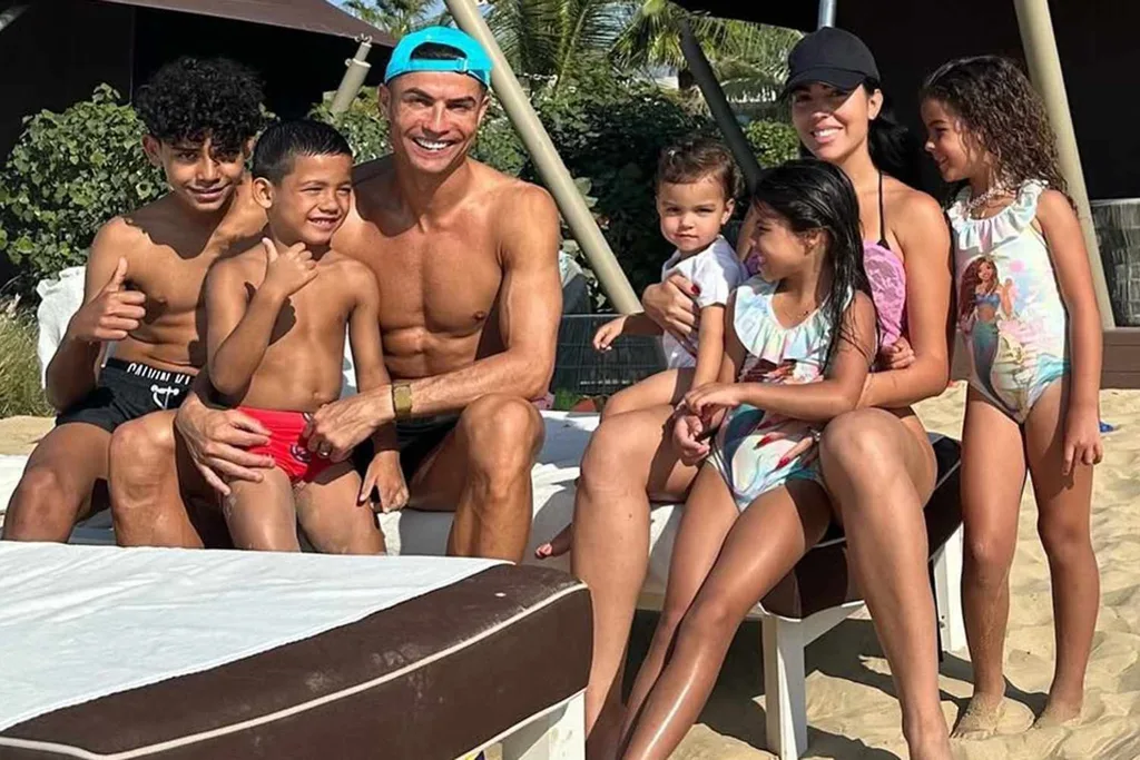 Cristiano Ronaldo, Georgina Rodríguez and their kids./Pic: Instagram