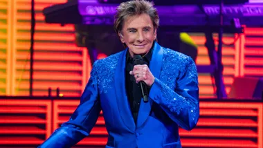 Copacabana singer Barry Manilow to undergo major cancer surgery