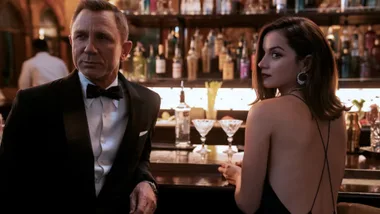 Daniel Craig and Ana de Armas in James Bond