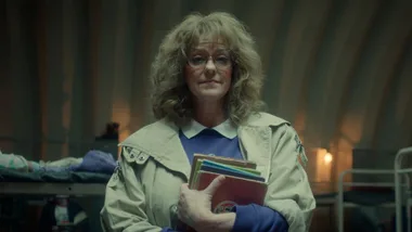 Stranger things season 5 cameo of Hope Hynes Love