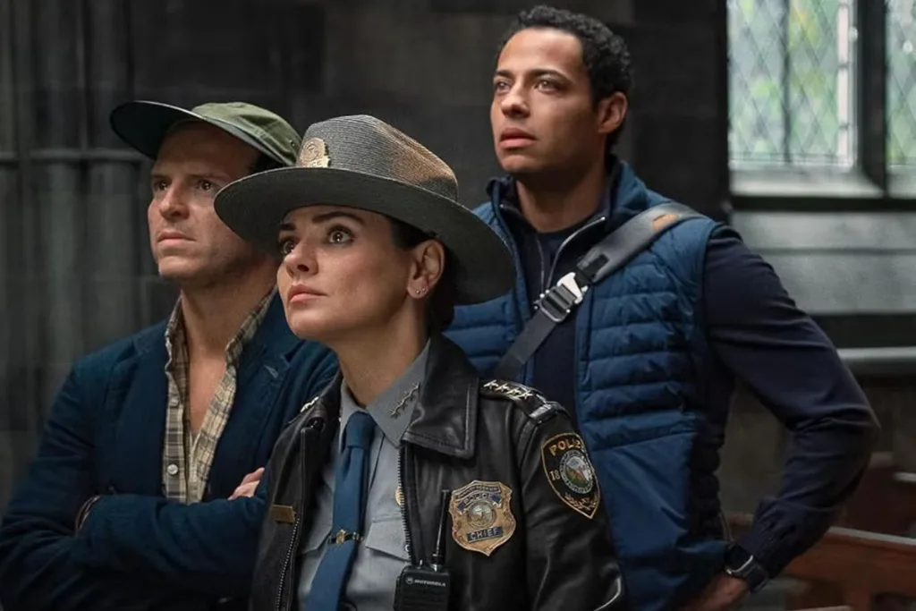 Mila Kunis and Andrew Scott in Wake Up Dead Man