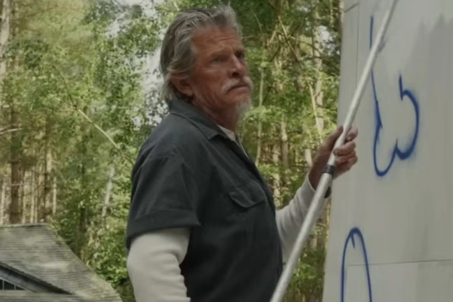 Thomas Hayden Church in Wake Up Dead Man