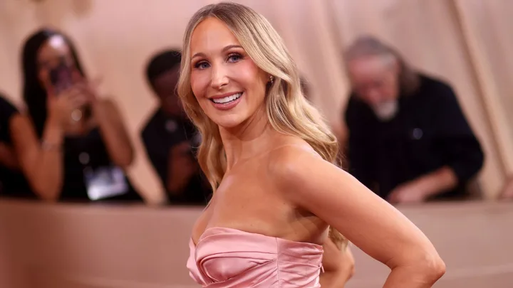 Who is Golden Globes host Nikki Glaser’s partner?