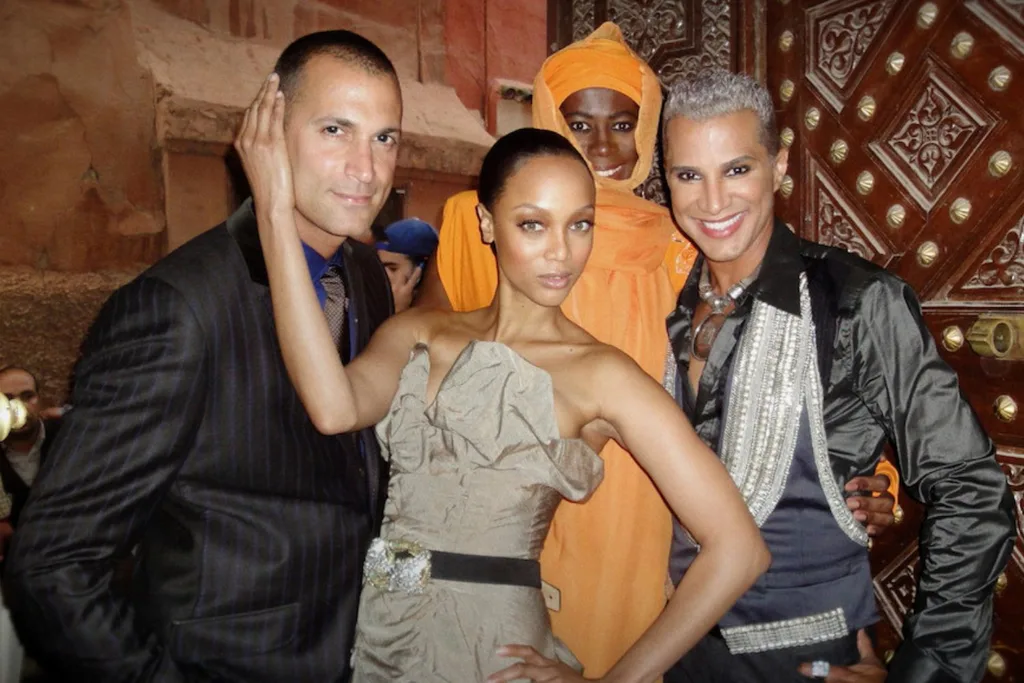 Tyra Banks, Ken Mok, and former judges Jay Manuel, J. Alexander (aka Miss J), and Nigel Barker. Pic: Netflix